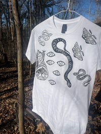 Wild style tee size small