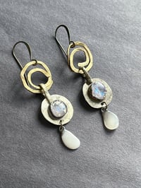 Image 3 of Opal resin earrings (brass)