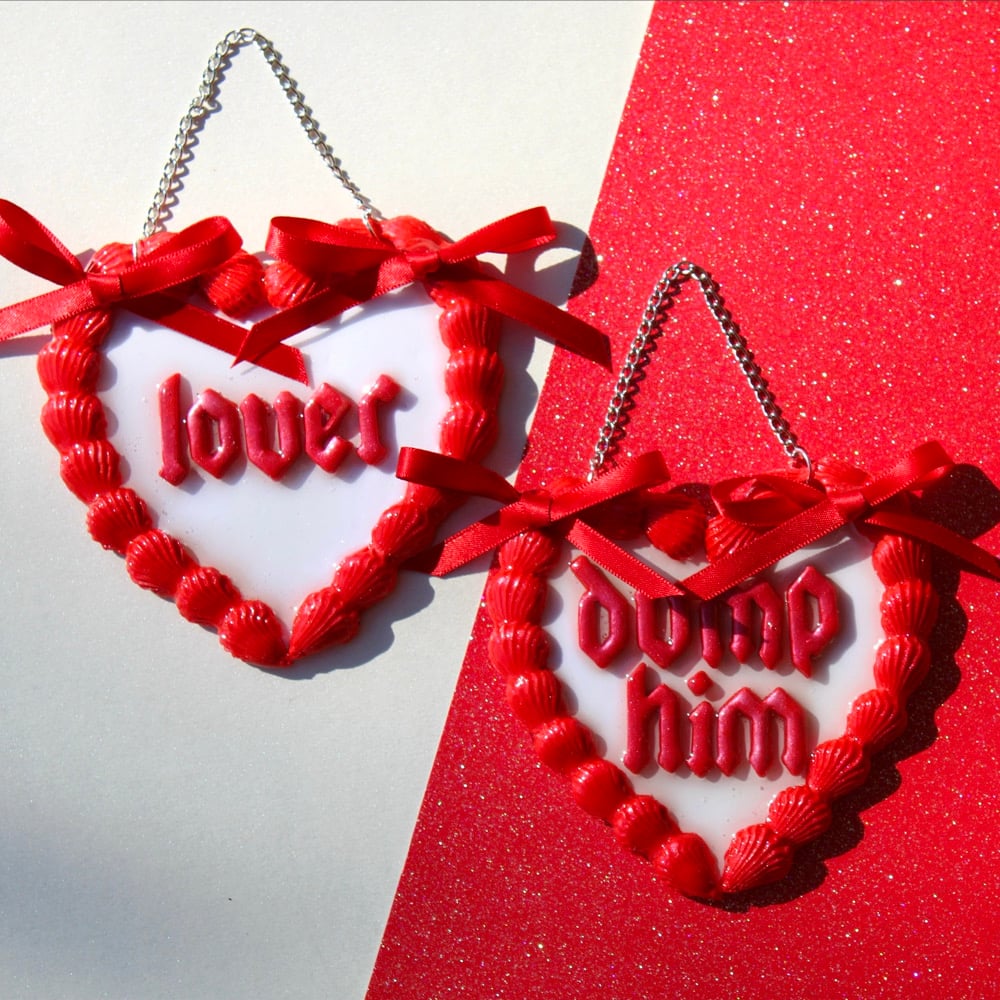 Image of White and Red VDay Cake Wall Hanging