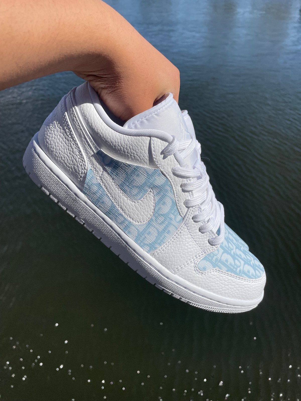 Baby blue jordan outlet 1