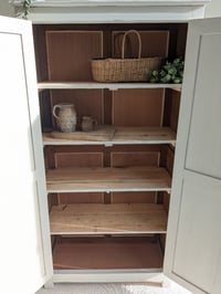 Image 4 of L'ARMOIRE PARISIENNE LIN 