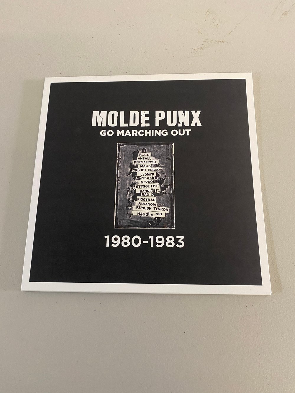 Molds Punx- Go Marching Out 1980-1983