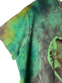 Image 5 of ♻️ UPCYCLED 1X Petite Ladies Heart Tee in Forest Ice Dye