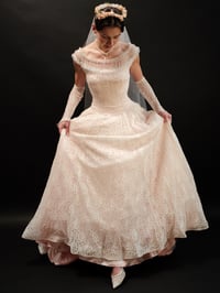 Image 9 of 1950s Blushing Bride