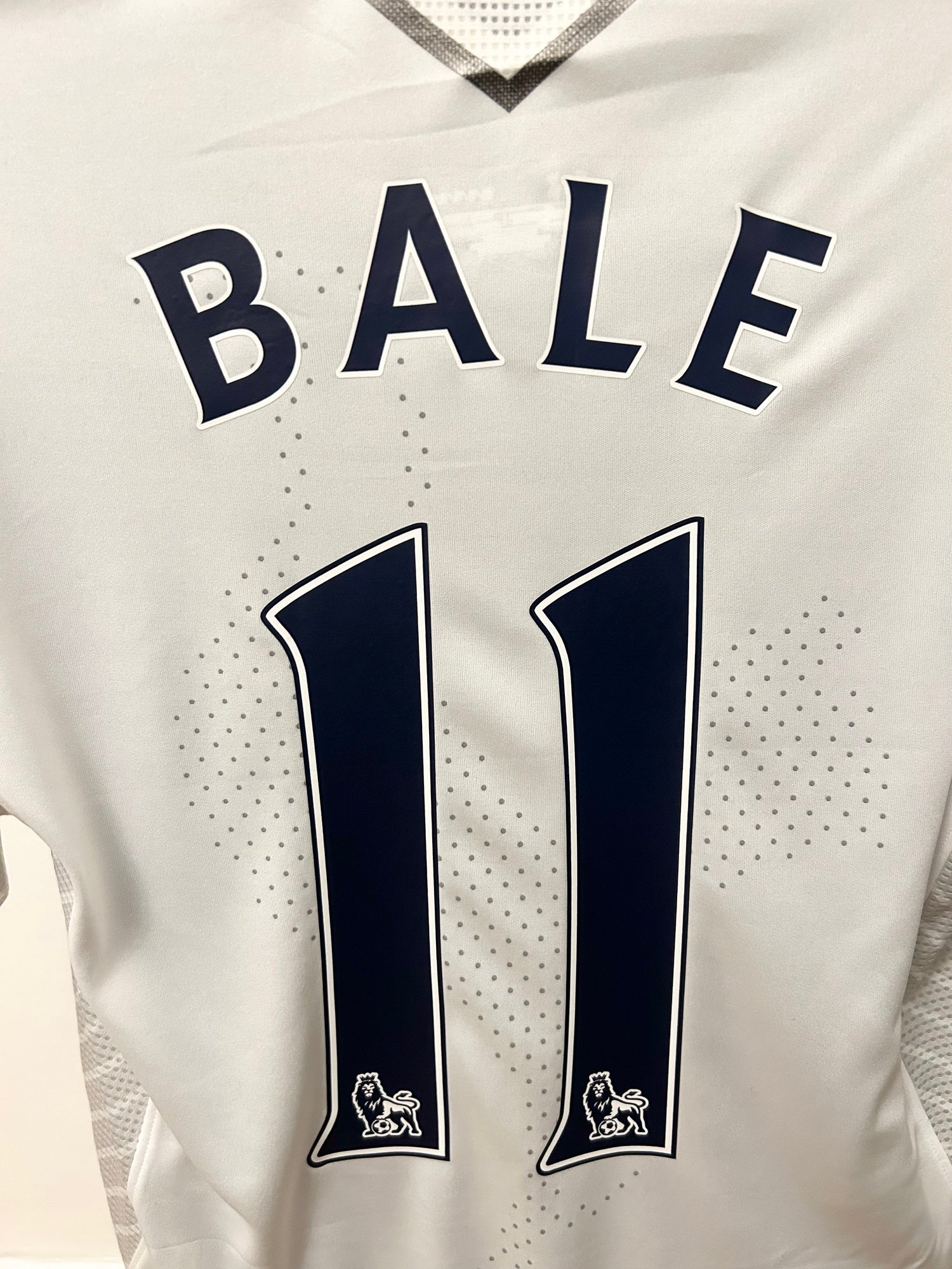 Image of Tottenham Hotspur “BALE 11” 2012/13 Home Shirt + PL patches, M