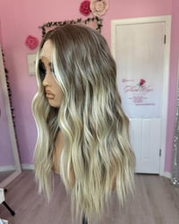 Image 6 of Natural balayage 