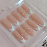 Small- Nude French Tips Allure