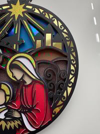Image 3 of STAINGLASS NATIVITY ORNAMENT SVG / ARCHIVO DIGITAL
