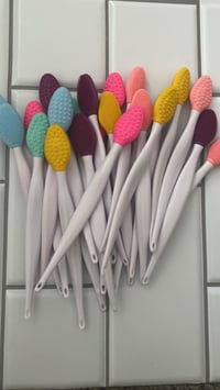 Exfoliating Lip Brushes