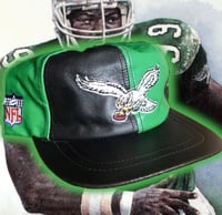 Image 3 of 💎ViNTaGe 💎 PHiLaDeLPHia EaGLeS 🦅 LeaTHeR SNaPBaCK Hat 🧢 