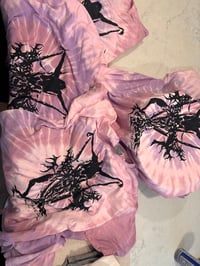 Image 3 of Pint Tie Dyed Bleeding 