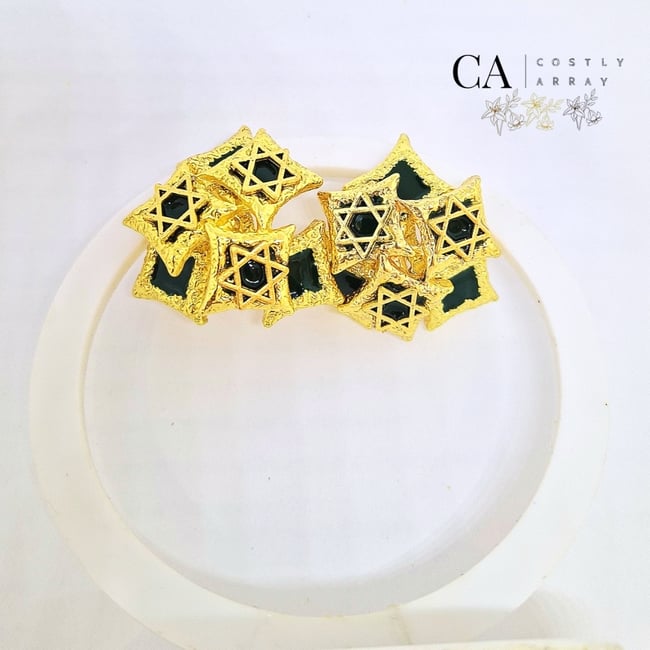 PRE-ORDER Royal collection Green stud earrings 