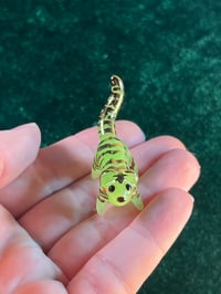 Image 4 of 22k Gold Lustre Tiger