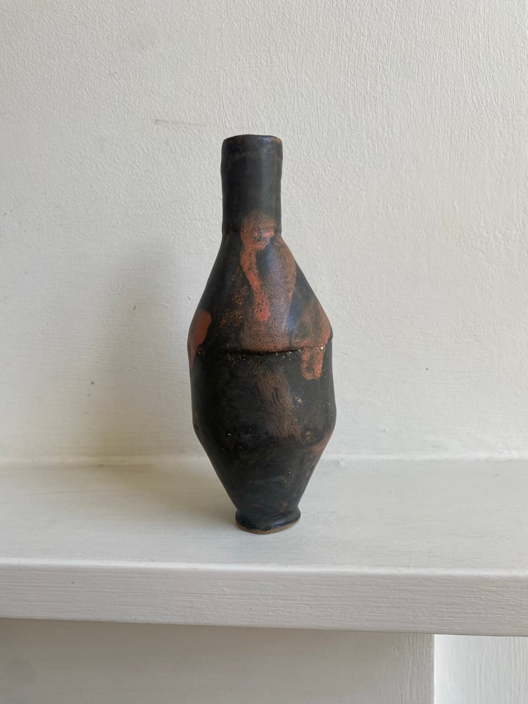Bottle with narrow base Image 4