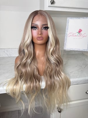 Image of Hillary luxury free part (pre order)