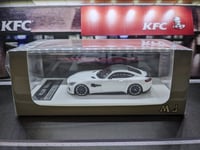 MJ 1:64 Mercedes Benz White