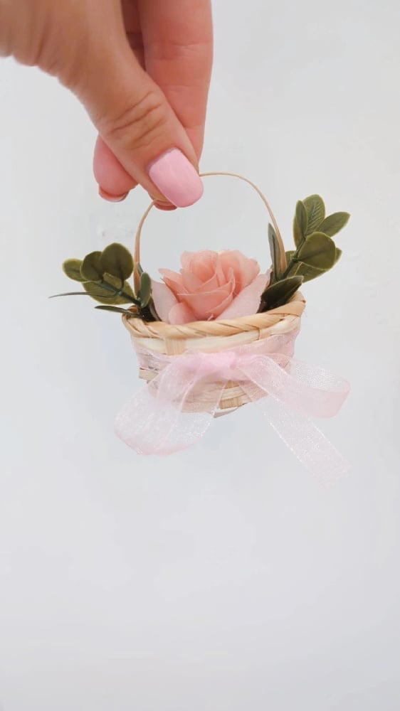 Image of Miniature fairy rose basket 