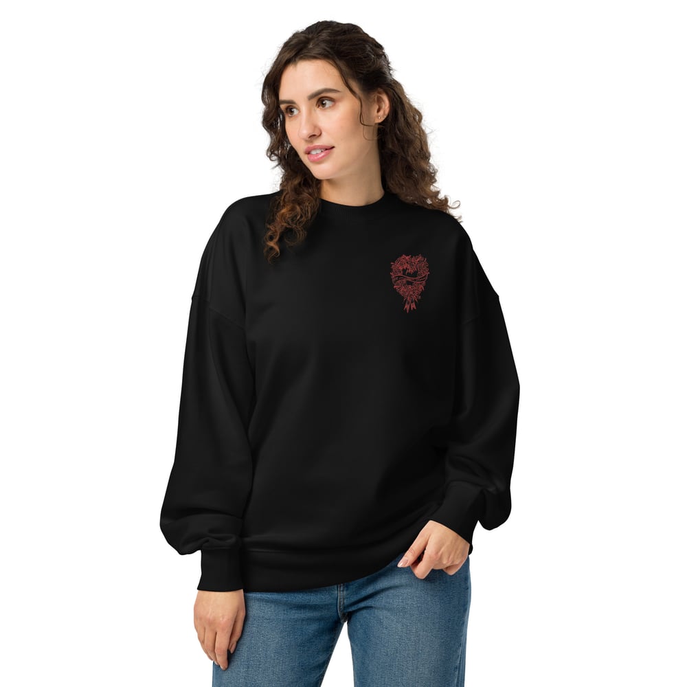 Momento Mori Heart Wreath Unisex organic oversized sweatshirt