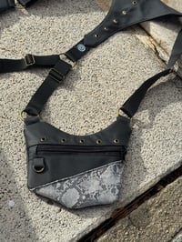 Image 4 of Snake Holsterbag