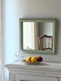 Image 1 of Miroir ancien patiné