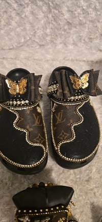 Image 2 of Black & Classic Brown Crocs w/ Bracelet Stack