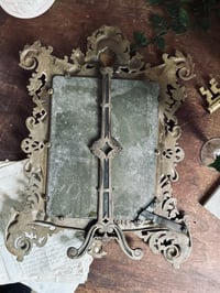 Image 14 of Grand miroir de toilette en régule, miroir biseauté d’origine, XIXeme siècle