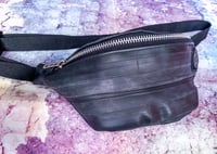 Image 3 of HIP BAG "plain black innertube"
