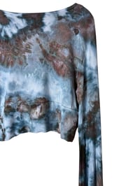 Image 7 of ♻️ UPCYCLED L Knit Bell Sleeve Crop Top in Moody Ice Dye