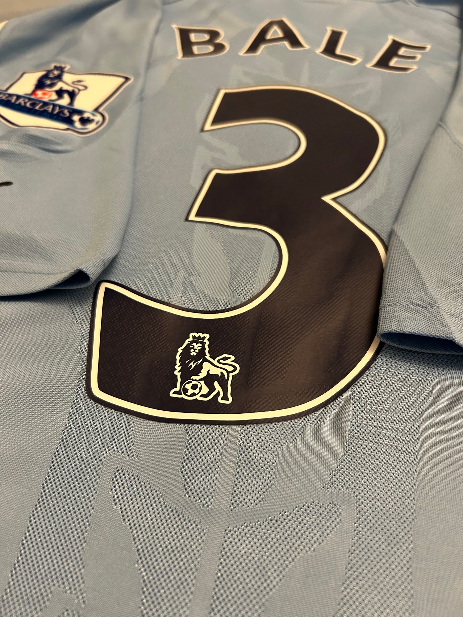 Image of Tottenham Hotspur “BALE 3” 2010/11 Away Shirt + PL patches (L)