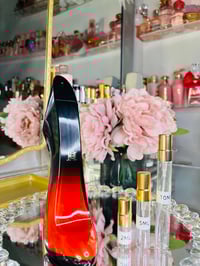 Image 2 of Very Good Girl Elixir by Carolina Herrera 