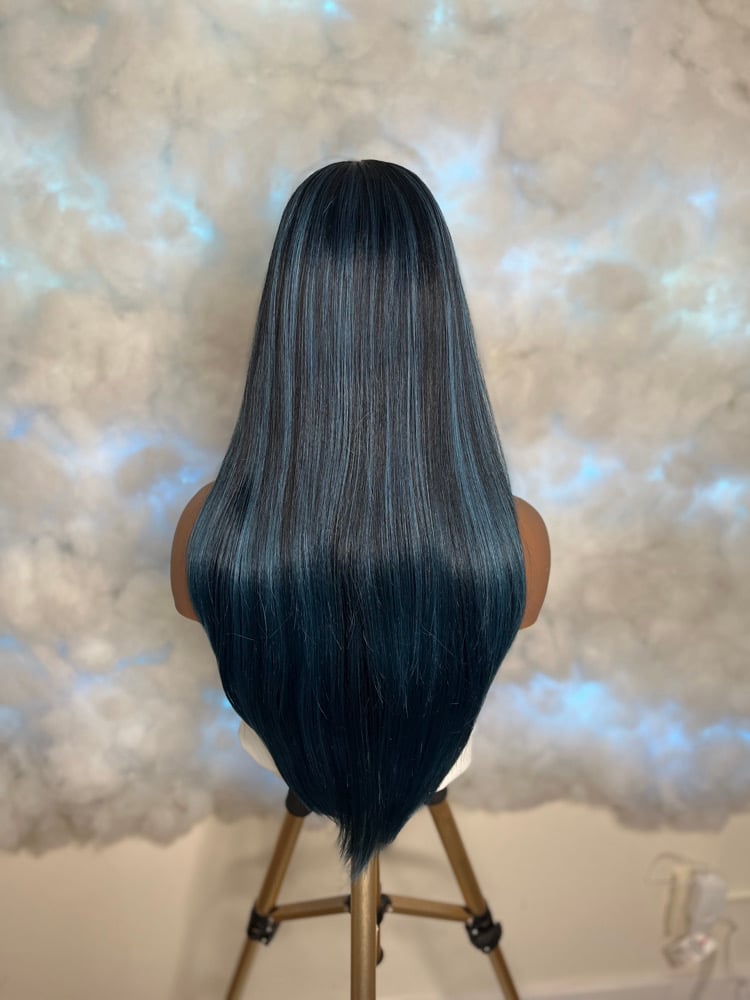 Image of Outre Perfect Hairline Salon Styled Bangs 13X6 Lace Frontal Wig - Katrina