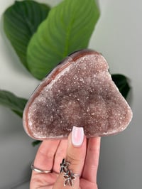 Image 2 of URUGUAYAN AMETHYST CUTBASE C