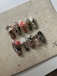 Parisian Coutures Set
