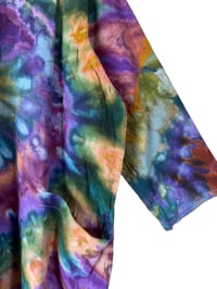 Image 6 of S 100% Cotton Forager Top in Earthy Spiral Rainbow Ice Dye