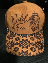 Wild & Free Arrowhead Aztec Boho Western Hat – Geometric Brim Trucker Hat
