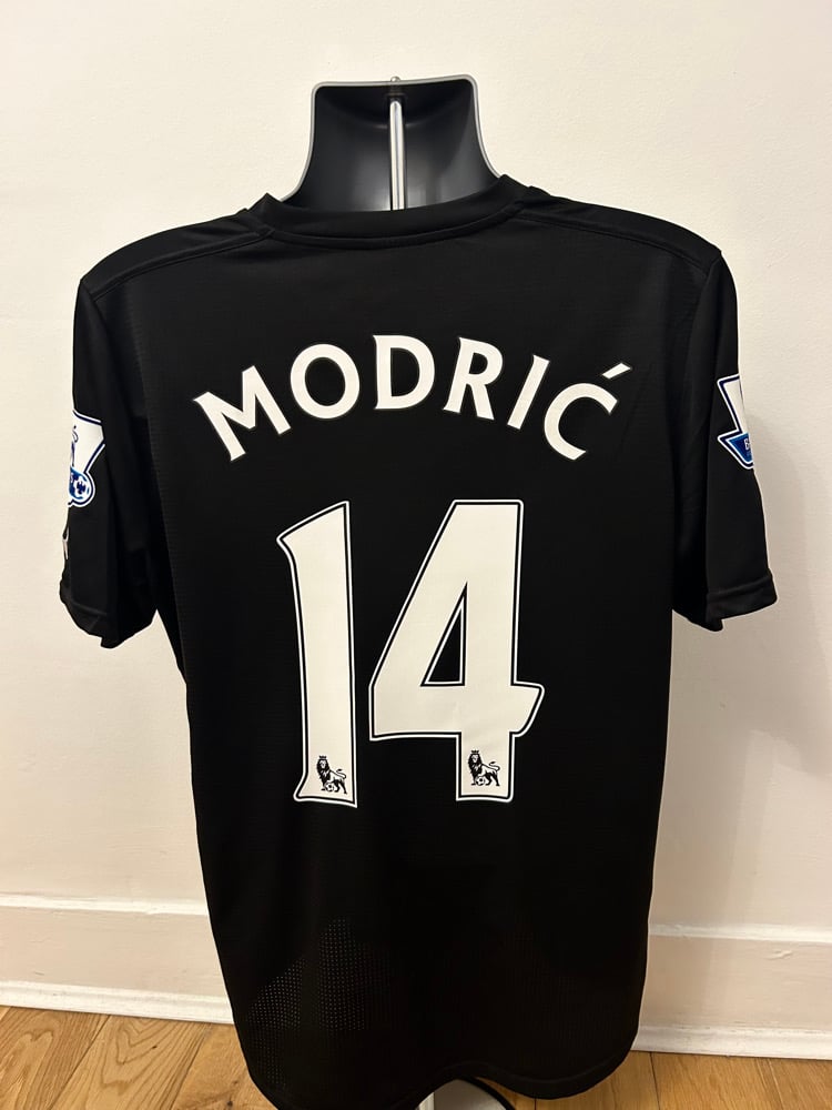 Image of Tottenham Hotspur “MODRIĆ 14” 2011/12 Third Shirt + PL patches (M)