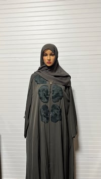 Image 14 of 3D flower Open Abaya 