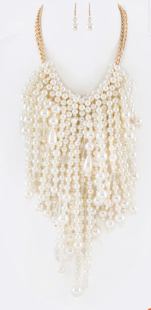 Image of Thousand Wishea Pearl Necklace Set