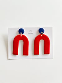 Paire de boucles d'oreilles céramique ARCA XXL bleu et rouge 