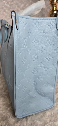 Image 4 of Light Blue medium OTG w hat