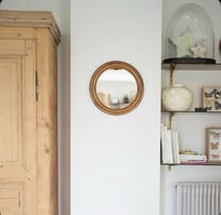 Image 2 of Miroir ancien en rotin