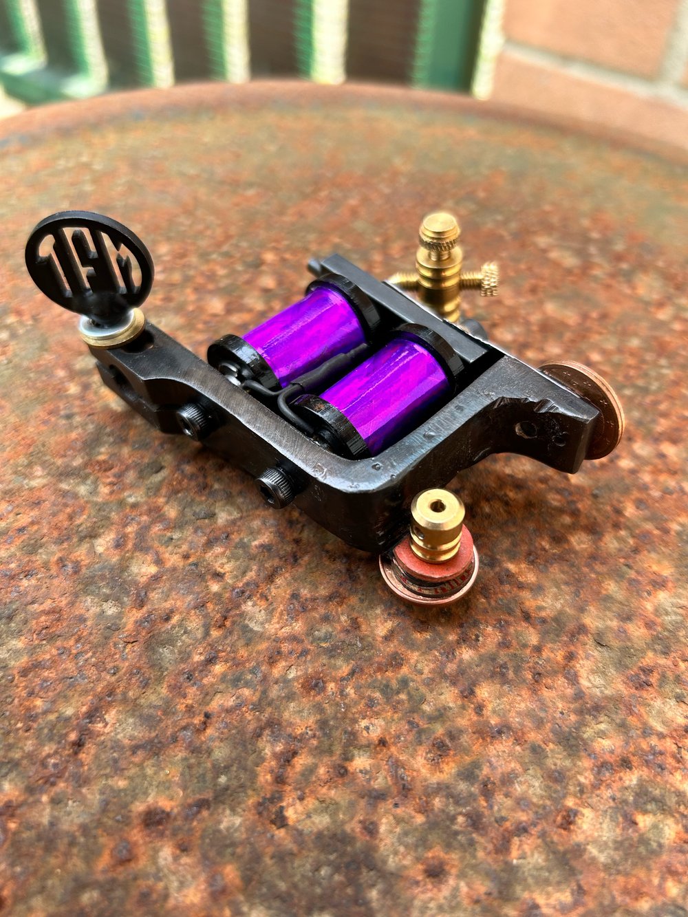 Handmade Custom Bulldog - PURPLE COILS - Medium Liner (5-11)