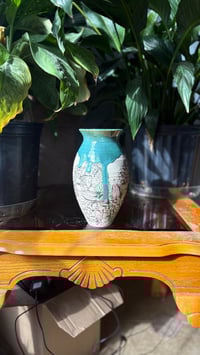 Image 5 of Vase 02