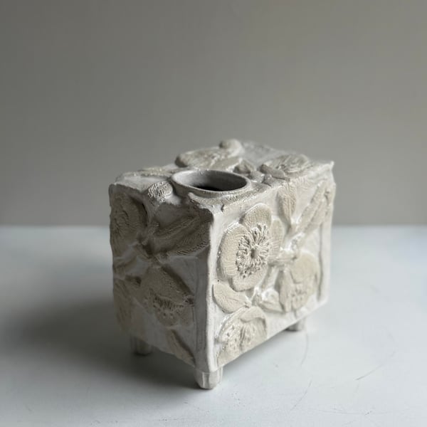 Image of Leathwood Box Vase (4232)