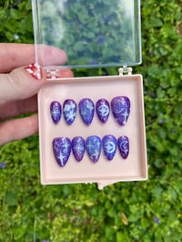 Image 4 of Galaxy Color Changing Gel Press On Nails