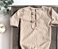 Image 2 of Newborn babygrows for photoshoot | Bill | beige | fotorequisiten | accessoires photo