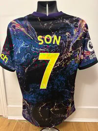Image 3 of Tottenham Hotspur “SON 7” 2021/22 Away Shirt + patches (L)