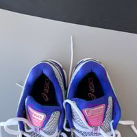Image 3 of size: us6.5W uk4.5 eu37.5  cm23.5