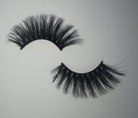 Image 2 of ๐ญ๐๐๐