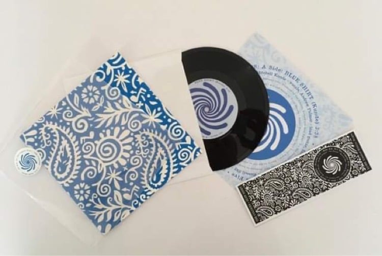 Image of LCMR-030 THE COLOURS - BLUE SHIRT 7”